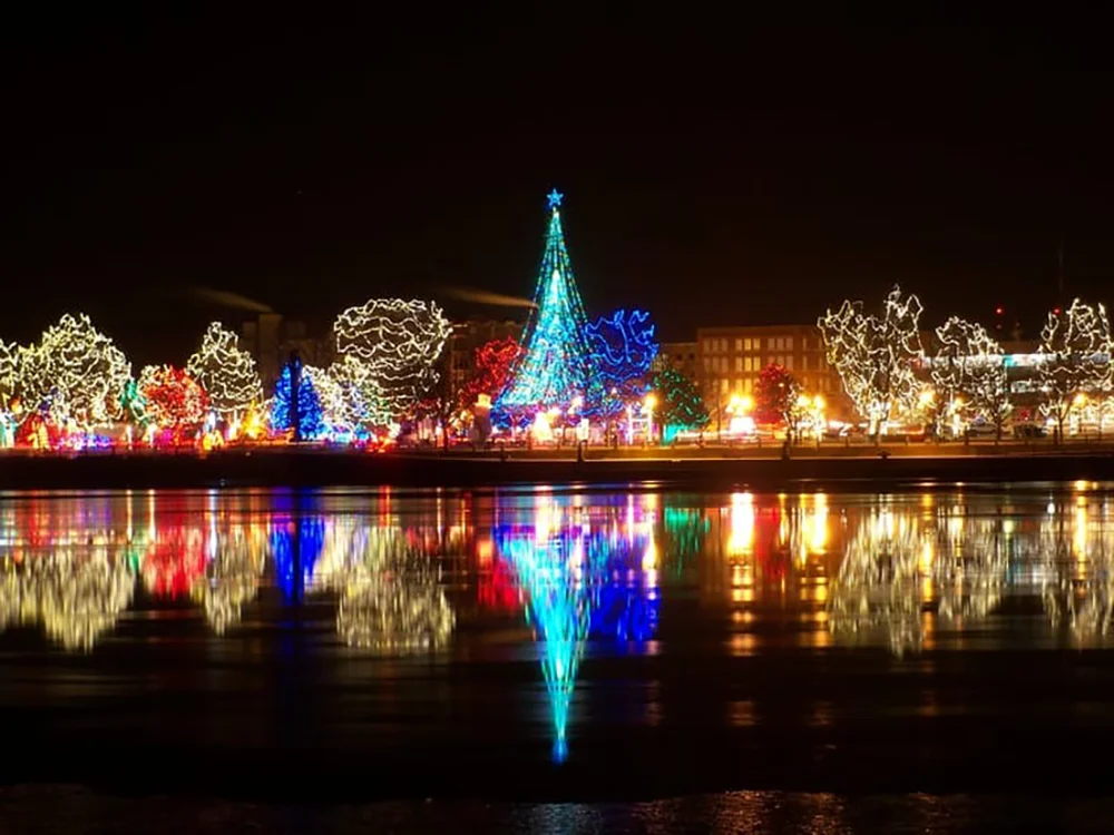 La Crosse with Kids - View of the Rotary Lights festival from the blue bridge